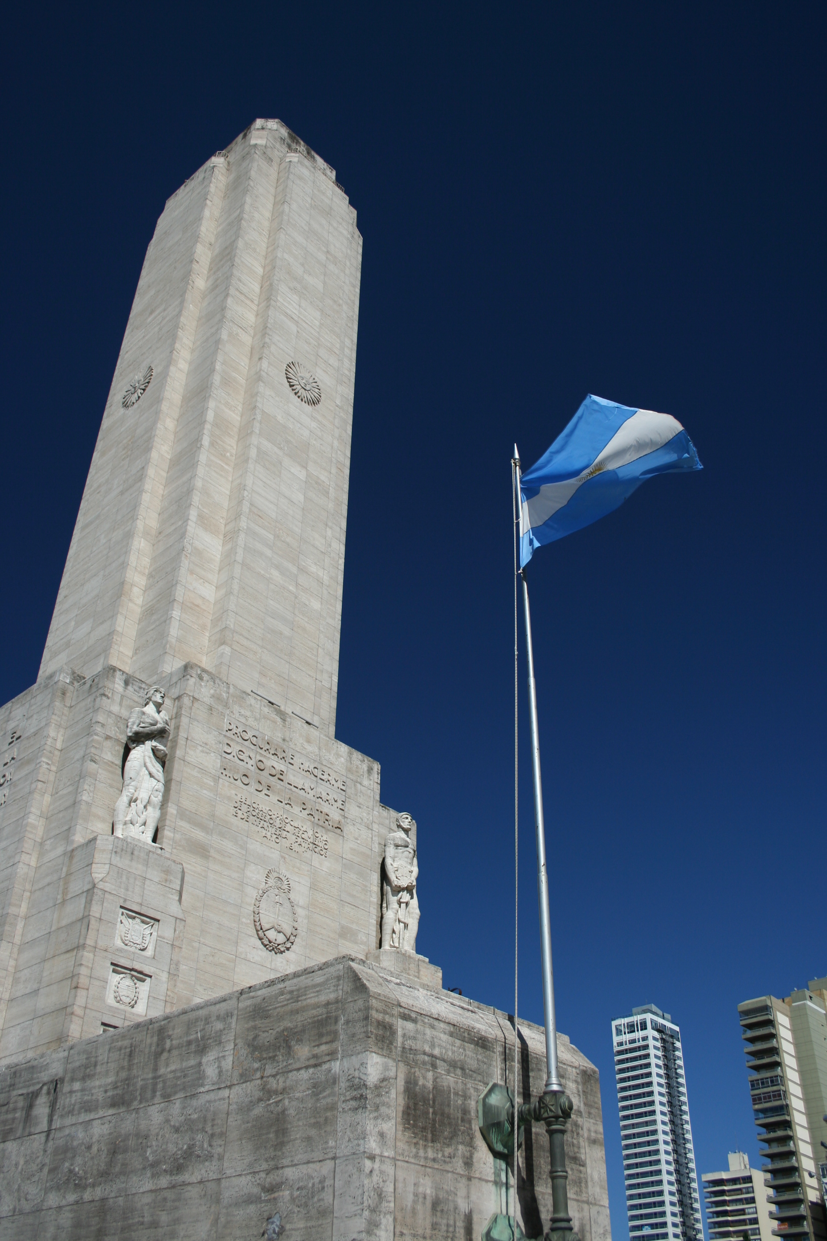 Monumento Histórico Nacional a la Bandera, Rosario, Argentina. Fuente: Wikimedia.