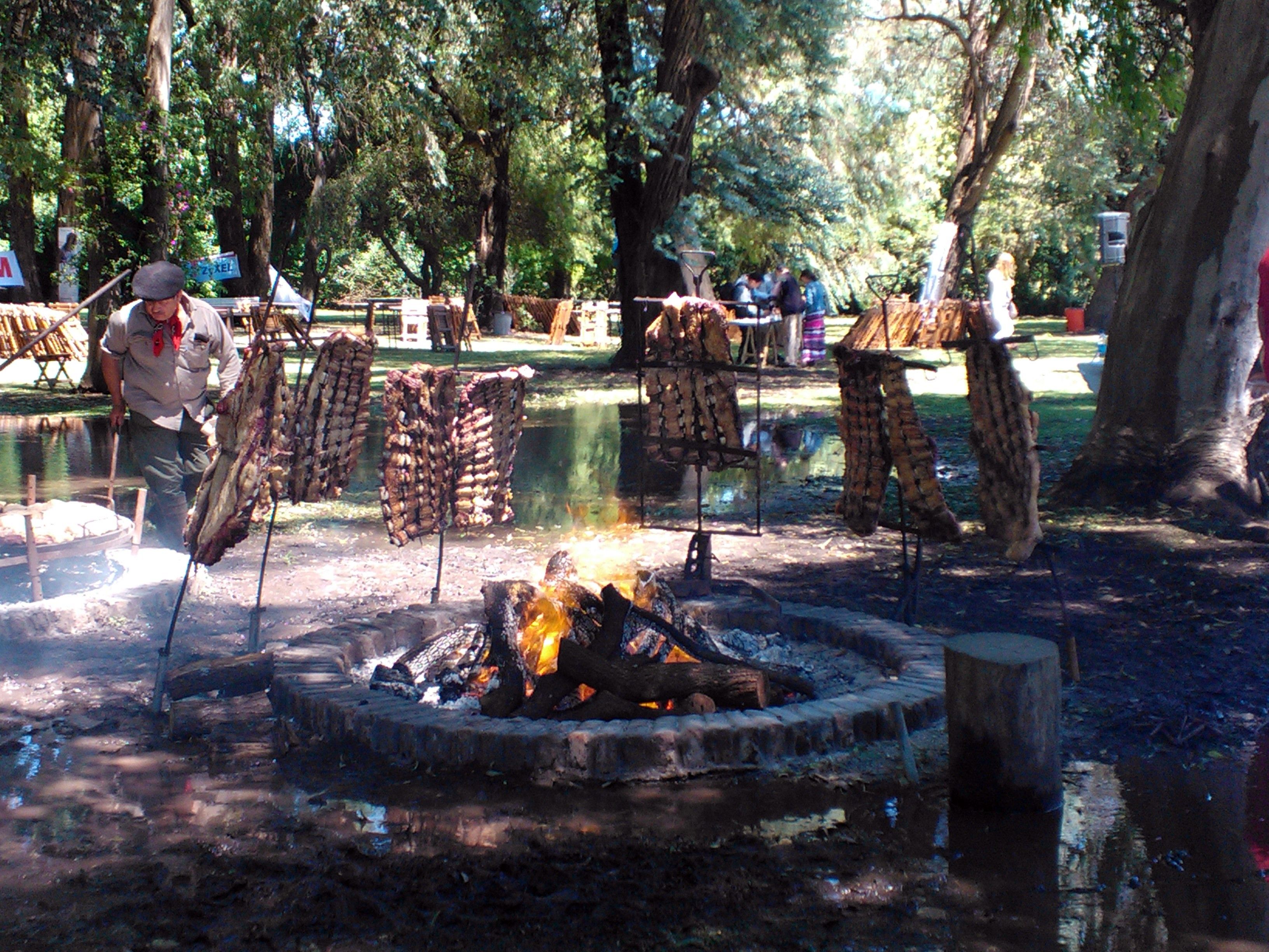 Asado en la quinta La Azulada, en el día de campo 2012.