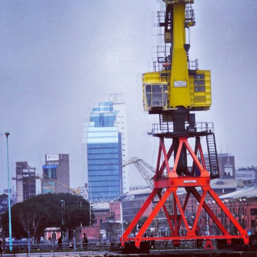 Grúas en Puerto Madero