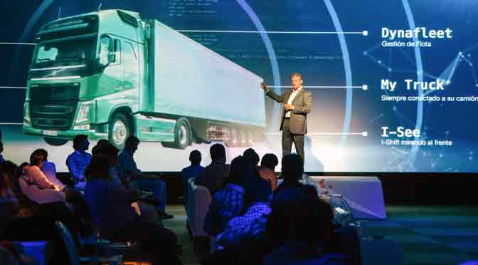 Volvo convierte en “inteligentes” a sus camiones para cambiar al transporte de carga