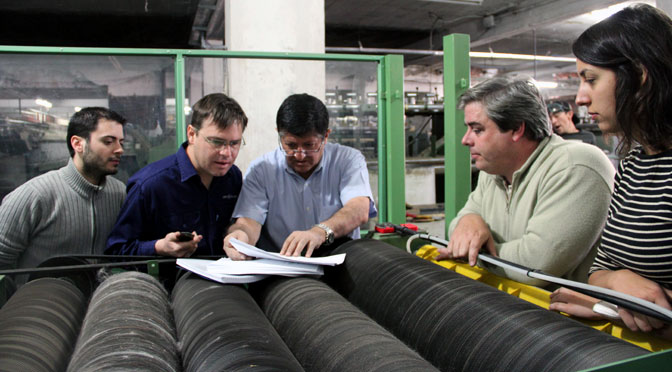 Desarrollan tecnología para procesar fibras de camélidos en el Noroeste argentino