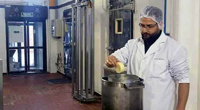 El INTI crea un envase ecológico que prolonga vida del queso artesanal