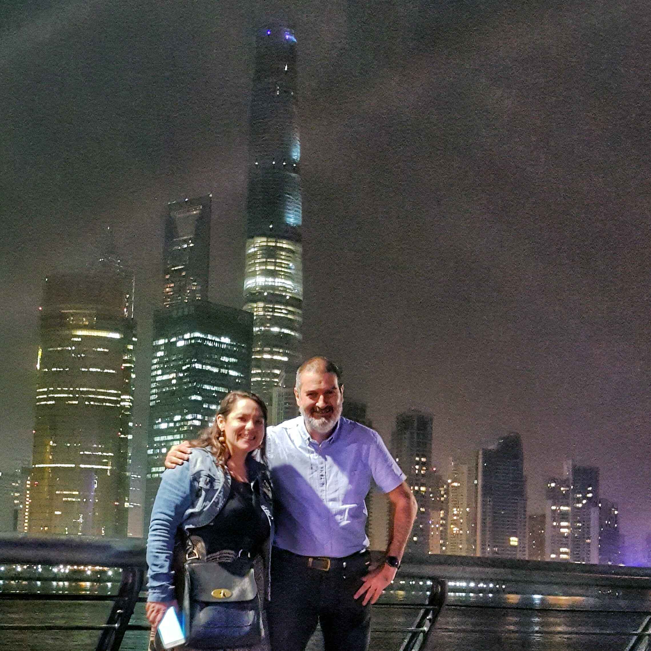 Con Janelle Garrett. Shanghai, China, abril.