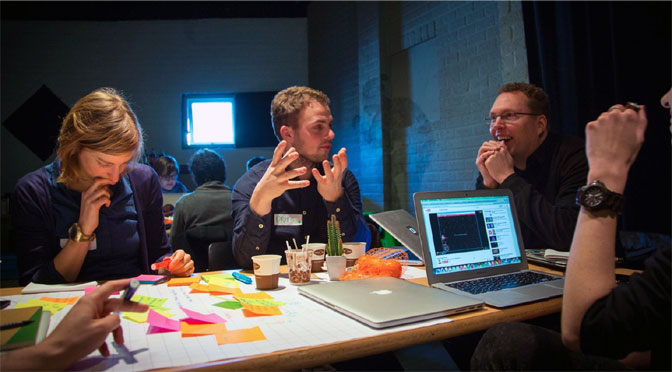 «Hackathon» desarrolla herramientas para el periodismo