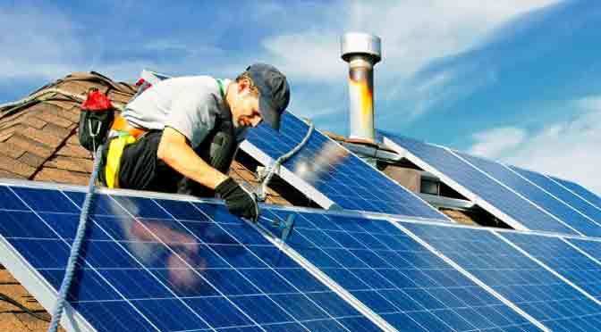 Capacitaciones gratuitas en energía solar térmica y fotovoltaica