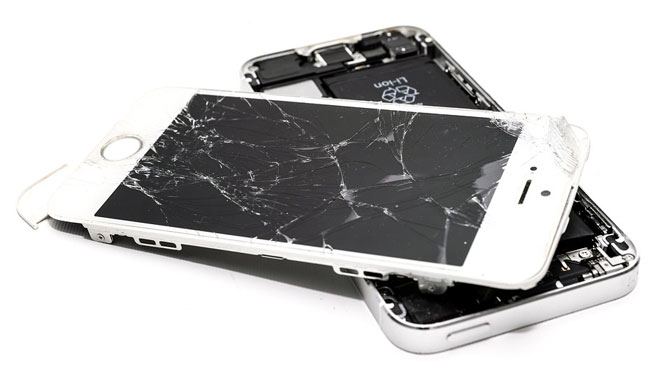 ¿Qué debes hacer si se rompe la pantalla de tu teléfono móvil?