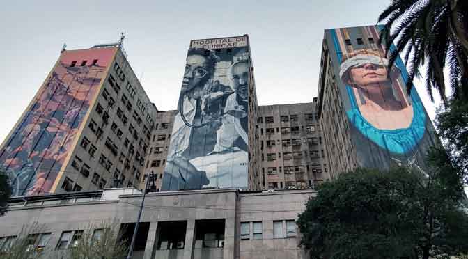 Los murales del Hospital de Clínicas, una metáfora actual de la Argentina