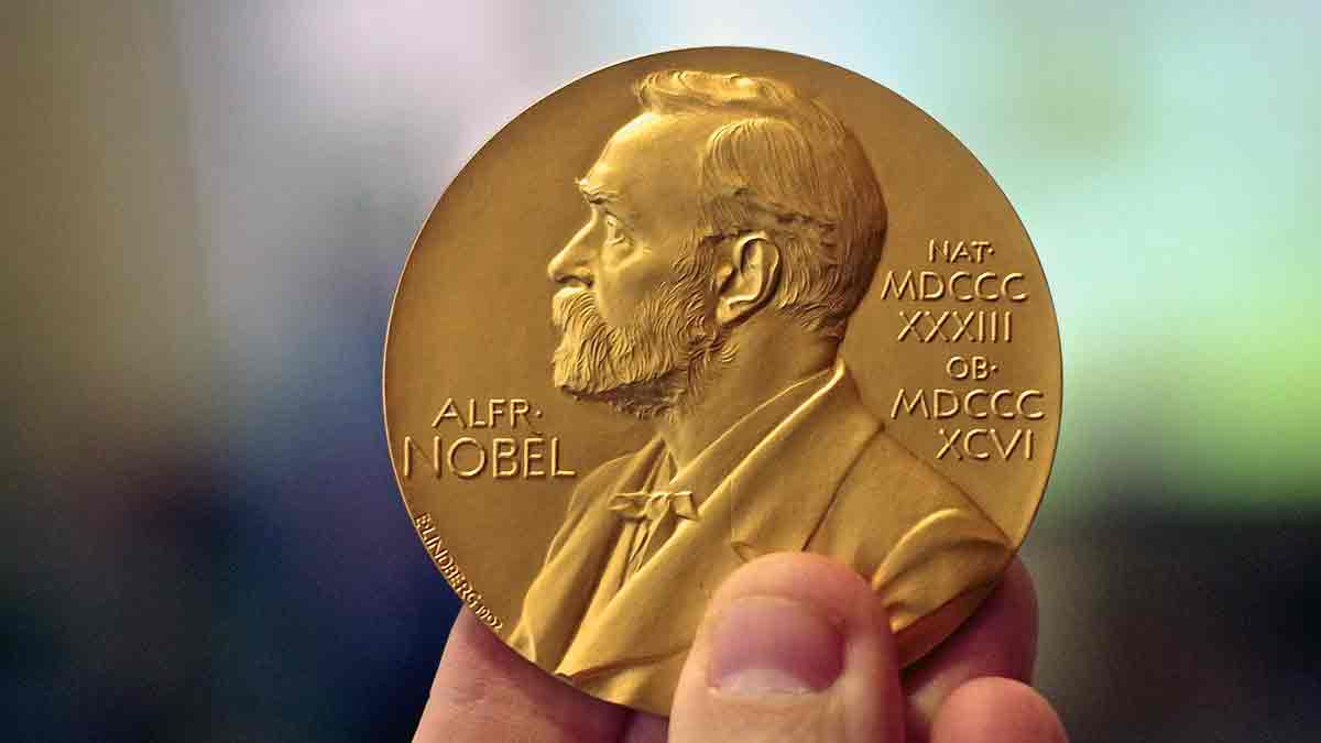 Ganadores del premio Nobel dialogan con estudiantes de América latina