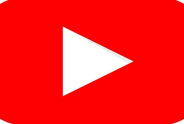 YouTube logo play