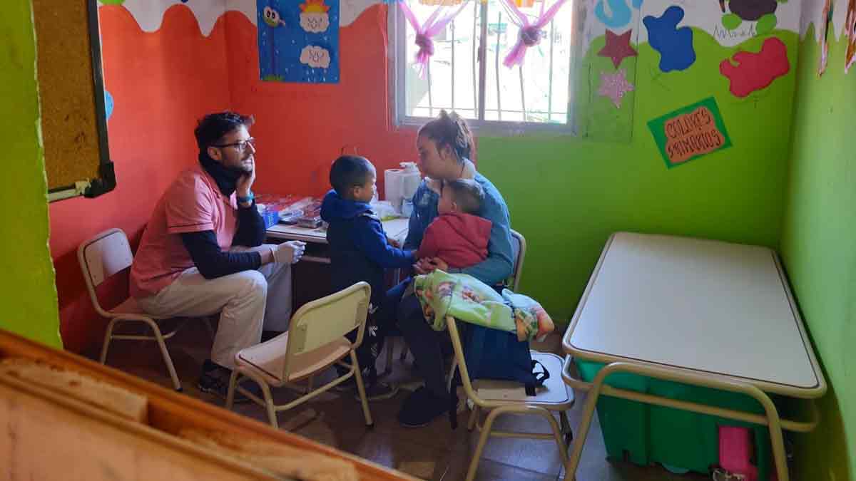 Equipo de Amigos Solidarios realiza jornada pediátrica en La Matanza