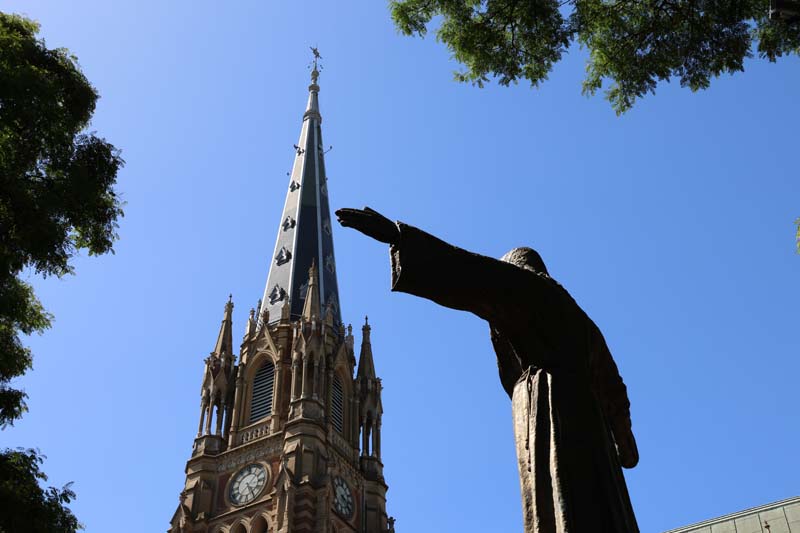 Paseo por Olivos y San Isidro: catedral de San isidro