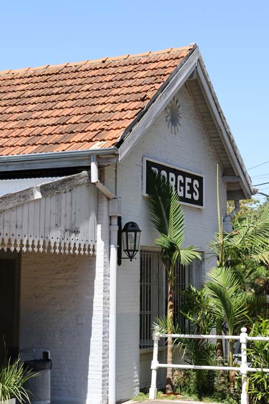 Paseo por Olivos y San Isidro: estación Borges