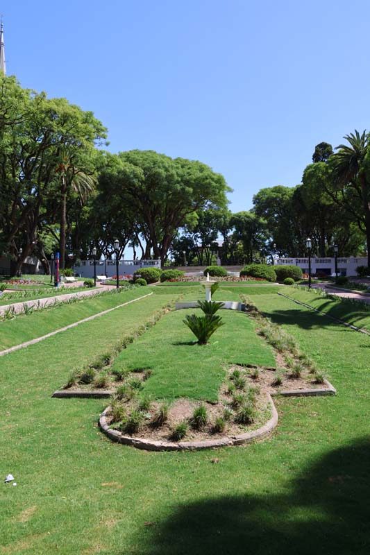 Paseo por Olivos y San Isidro: plaza Mitre