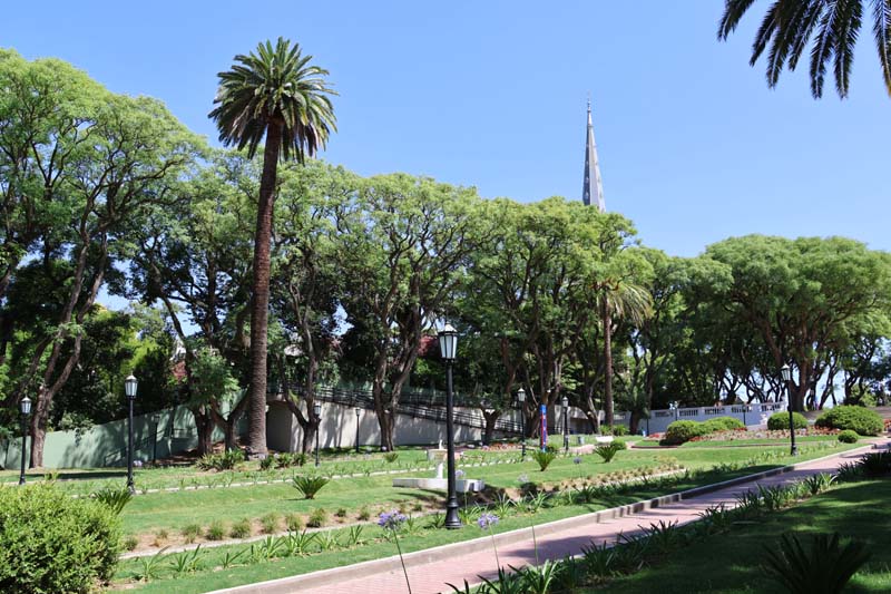 Paseo por Olivos y San Isidro: plaza Mitre