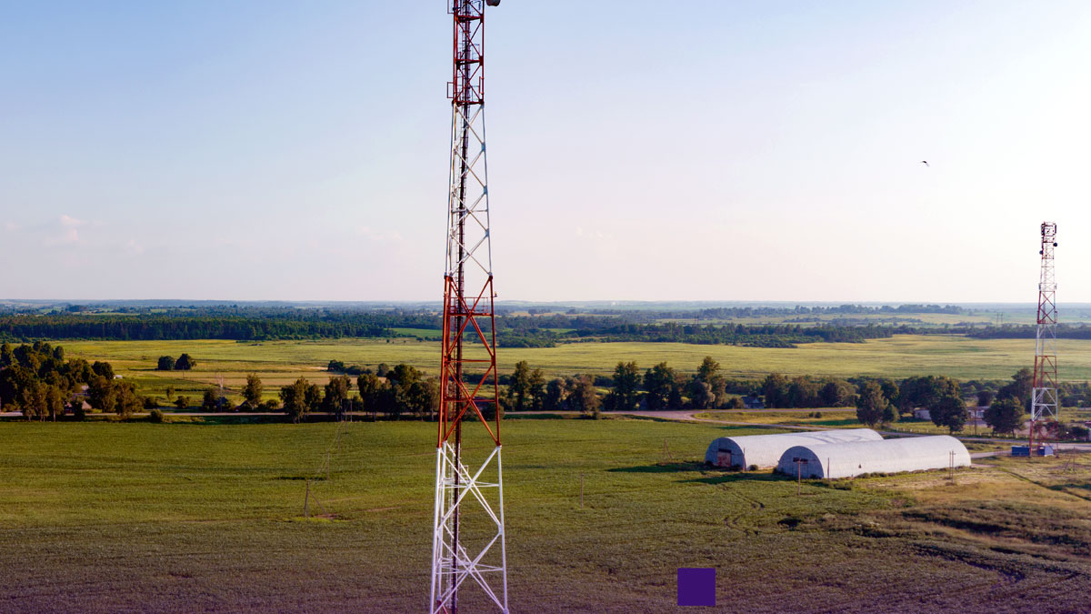 Telecom antena campo AgTech Telecomunicaciones