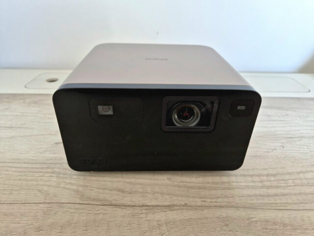 Epson EF-21