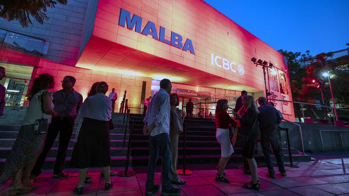 ICBC MALBA Olga de Amaral