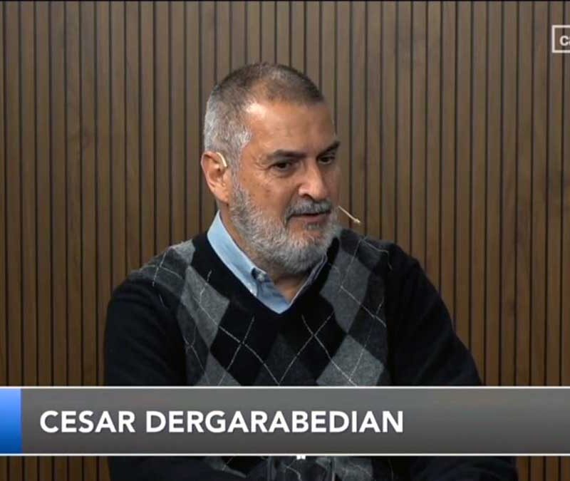 César Dergarabedian en La Puerta Abierta TV 2026 periodismo