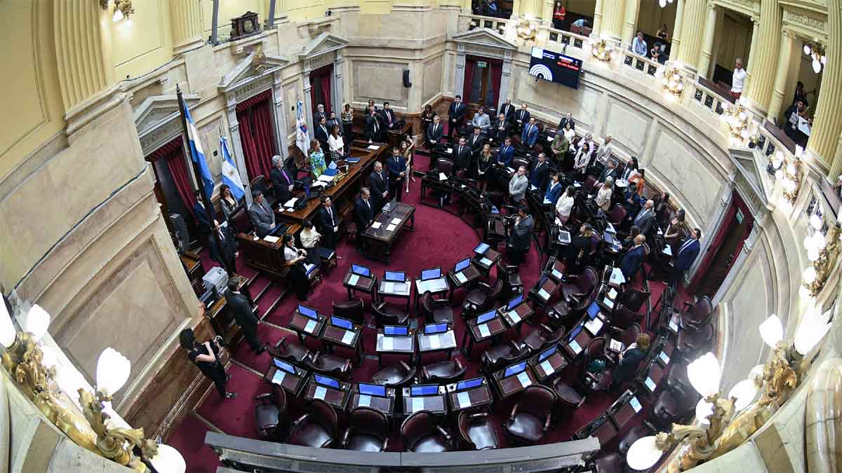 Más de cien organizaciones piden al Senado frenar la entrega de tierras
