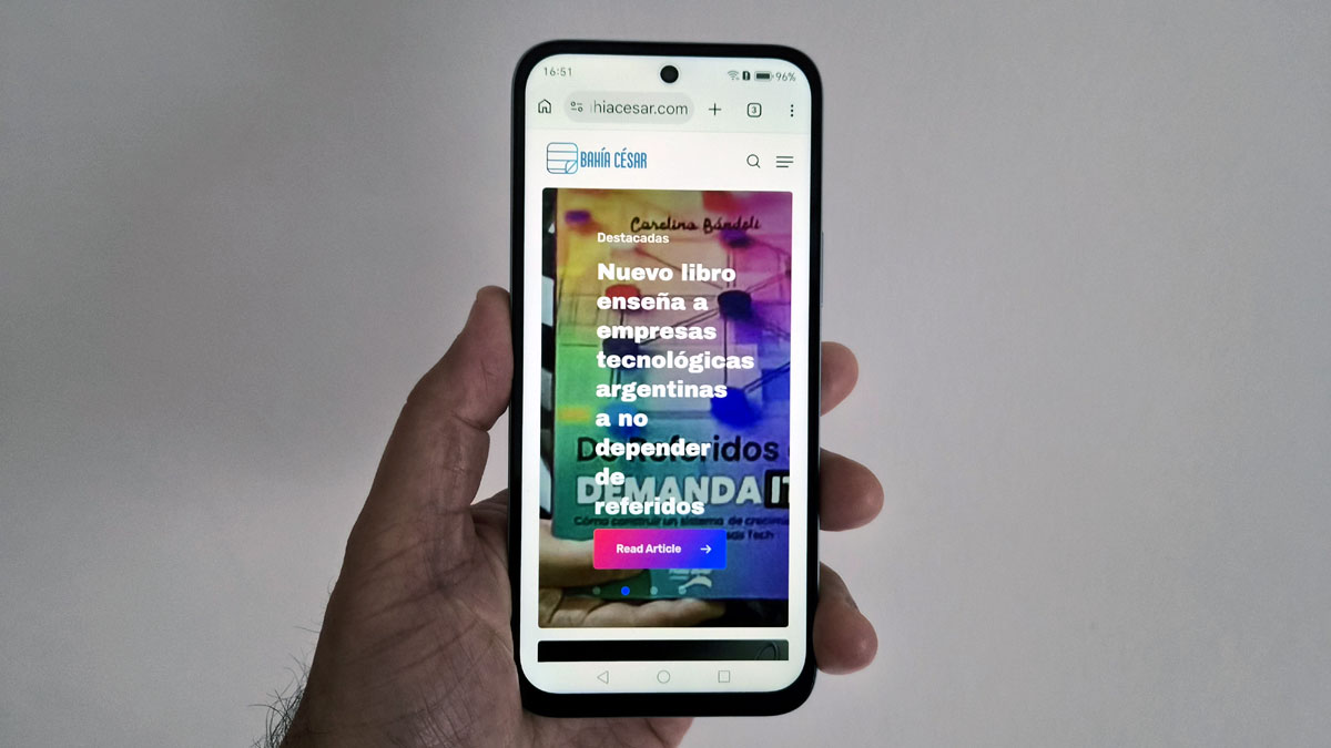 Honor X7e: el celular con botón de IA y batería de 7.500 mAh