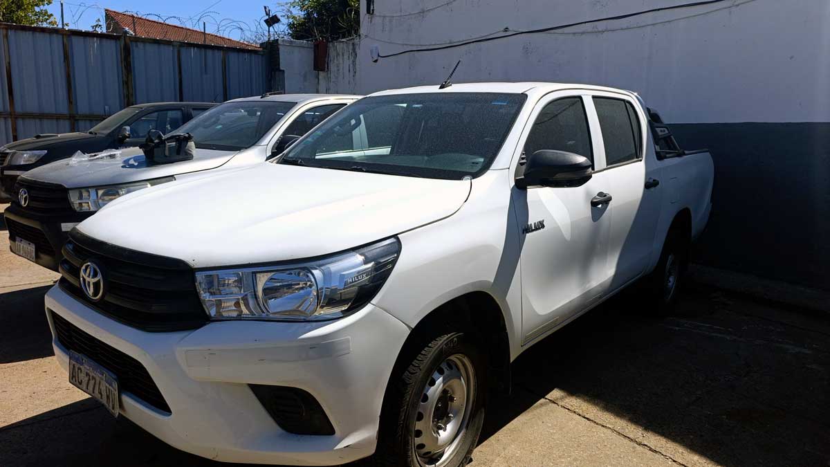 Subasta camioneta